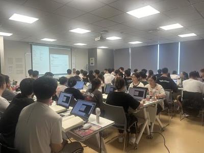 笃行逐梦不负韶华——信息科学与技术学院21级计算机科学与技术(服务外包)专业实训开班